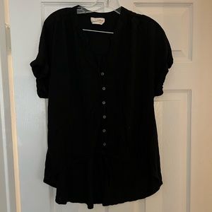 Shirt sleeve button front shirt with tie bottom